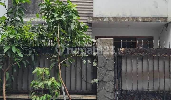 Jual Cepat Rumah Siap Huni 2 Lantai Area Petojo Jakarta Pusat