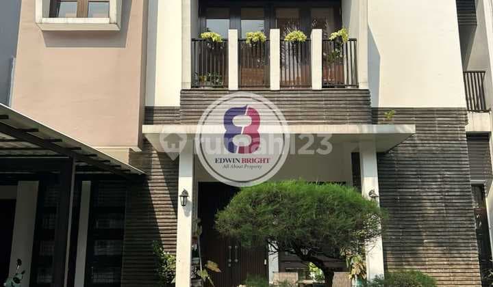 Rumah Bagus Dekat Club House Puri Bintaro Sektor 9