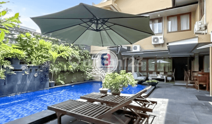 Rumah Bagus Ada Swimming Pool Dekat Pondok Indah Camar Bintaro Jakarta Selatan