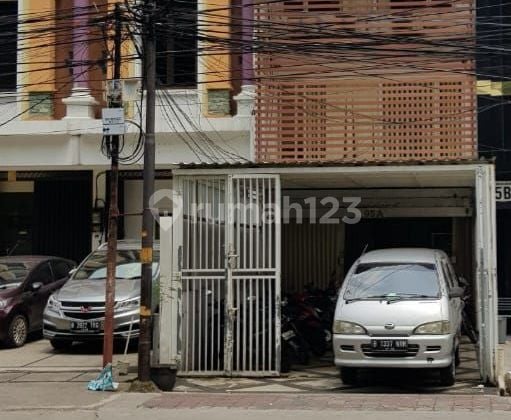 For sale, fast, 4-story shop house in Tebet, HGB (Right to Build).