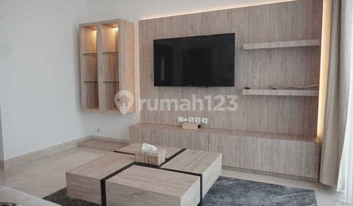 Apartemen Pakubuwono View 4 Kamar Tidur Bagus Furnished
