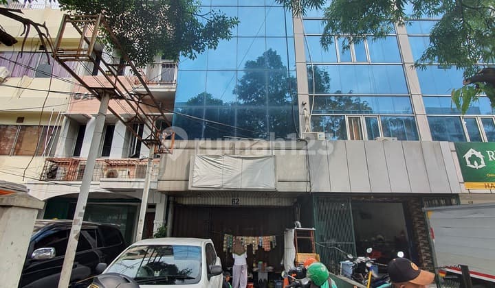 Ruko tepi jl.raya 3,5lantai