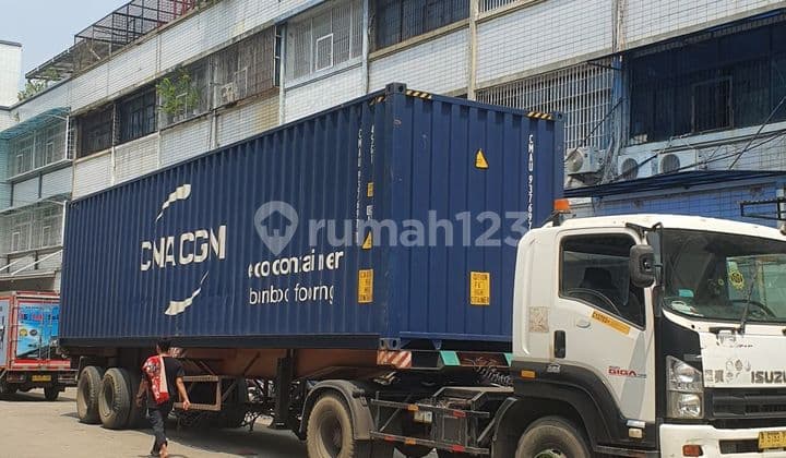Container access shop house Pluit