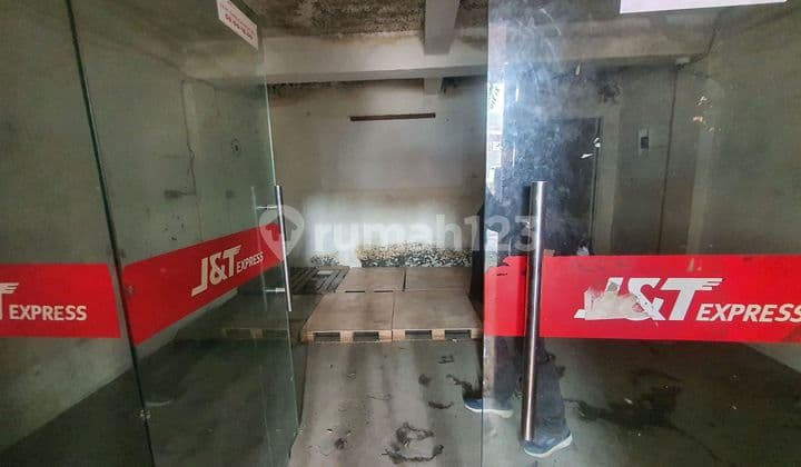 2gandeng Telukgong Jl.raya Halaman Luas