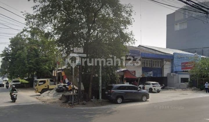 Rumah Usaha Hoek Pusat Pluit