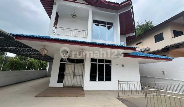 Dijual Rumah 2 Lantai Villand Park Full Renovasi Dekat Bukit Senyum Jodoh