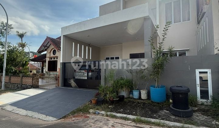 Dijual Rumah Mewah 2 Lantai Bukit Indah Suka Jadi Full Furnished Dekat Kepri Mall
