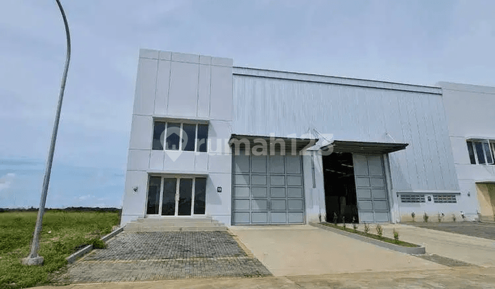 Warehouse For Sale in Ready-to-Use Titanium Warehouse Area