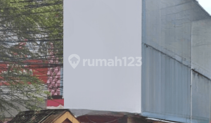 Ready-to-use 3-story shop house, 5x17, 85m, Tugu Utara, Koja, North Jakarta