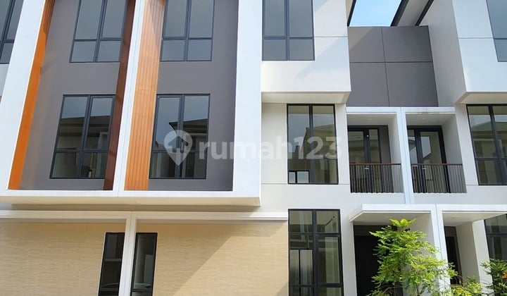 Rumah 3lt 8x14 112m Type 4KT Cluster Maninjau Asya Jgc Jakarta Garden City