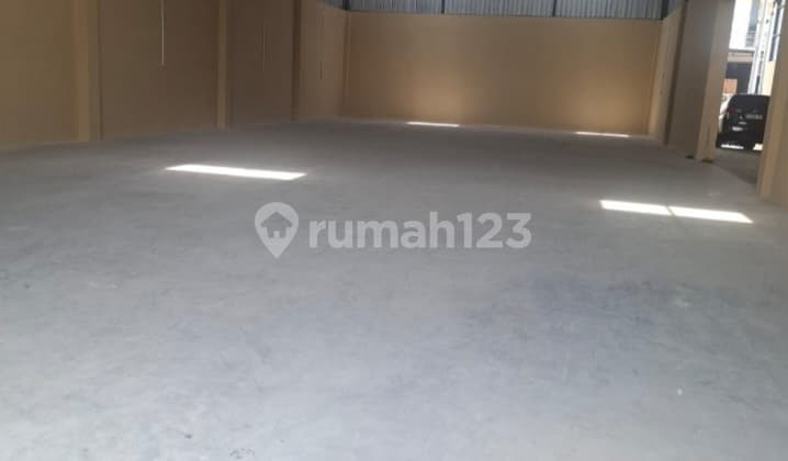 Gudang Besar Bangunan Baru di Smg Timur Akses Kontainer