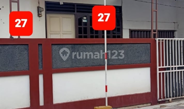 NICE HOUSE, WIDE ROAD IN TANAH MAS NICE HOUSE, WIDE ROAD IN TANAH MAS