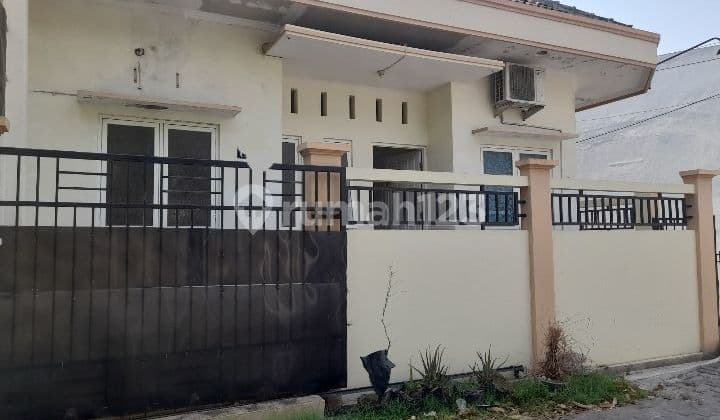 RUMAH BAGUS ADA AC DAN PERABOT DI TANAH MAS