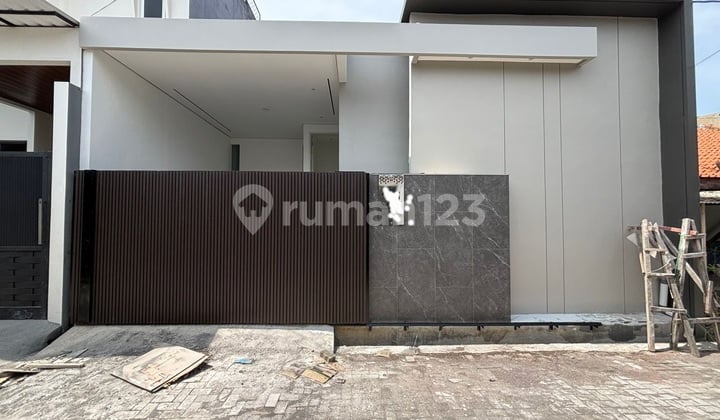 New Building House with Good Quality in Tanah Mas