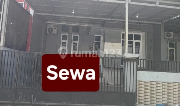 Nice House with 3 Units. Air Conditioner in East Semarang. Nice House with 3 Units. Air Conditioner in East Semarang.
