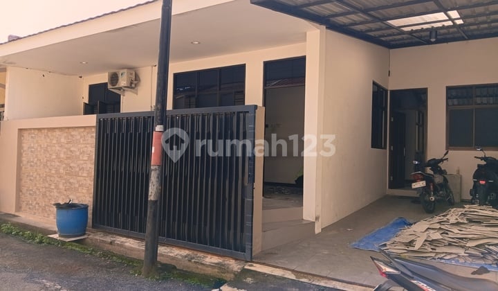 Good Newly Renovated Granite Floor House in Tanah Mas