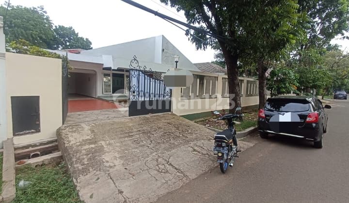 Kemang Dalam Private Pool dan Siap Huni Harga Terbaik untuk Anda