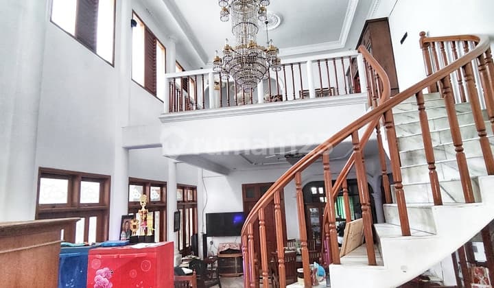 Rumah Full Marmer Dua Kavling Sumur Batu Kemayoran Jakarta Pusat