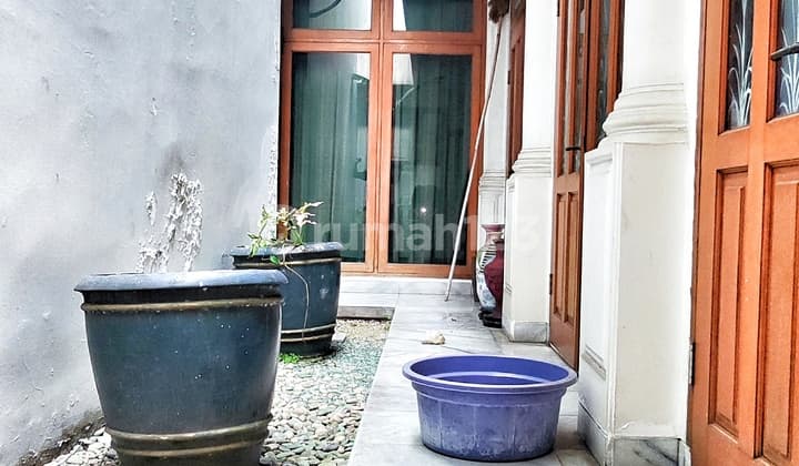 Rumah Full Marmer Dua Kavling Sumur Batu Kemayoran Jakarta Pusat