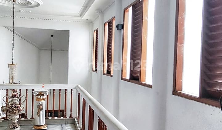 Rumah Full Marmer Dua Kavling Sumur Batu Kemayoran Jakarta Pusat