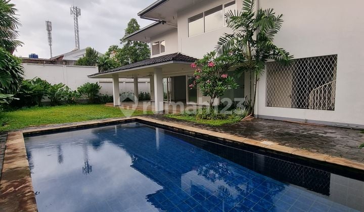 Rumah Luas Yg Cocok untuk Kantor atau Hunian di Kemang Jakarta