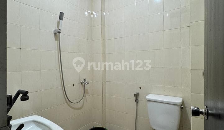 Ruko Di Komplek Perkantoran Gajah Mada Harmoni Mrt Jakarta Pusat