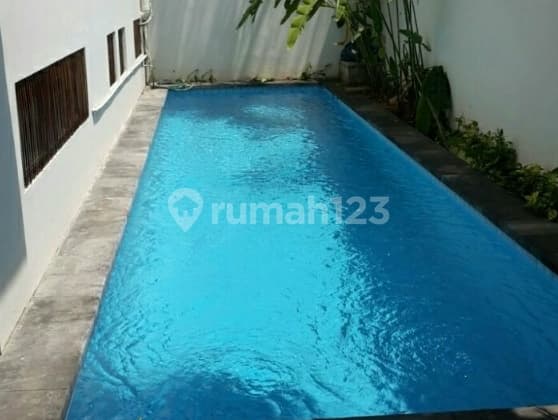 Patut Dipilih Rumah Private Pool di Kemang Siap Huni dan Terawat