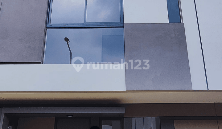 Rumah Baru Selangkah ke Bsd Park Serpong Siap Huni Murah Banget