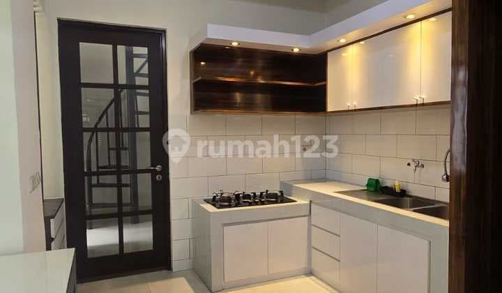 House in Green Lake City, 10X20 East Asia, Semi-Furnished, Freehold Title