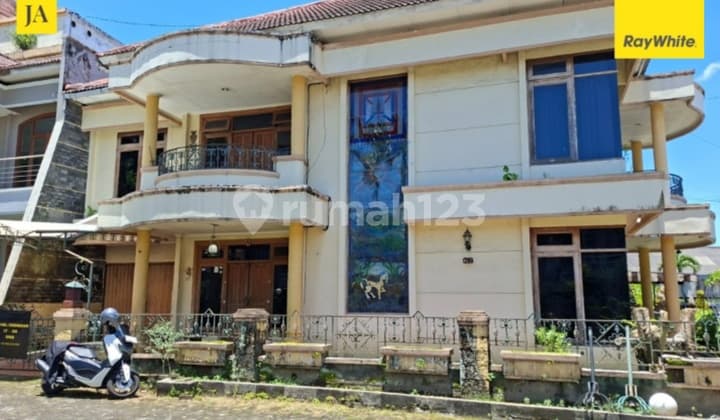 For Rent: Luxury House in Nandan Housing, North Ring Road, Ngaglik, Sleman, Yogyakarta