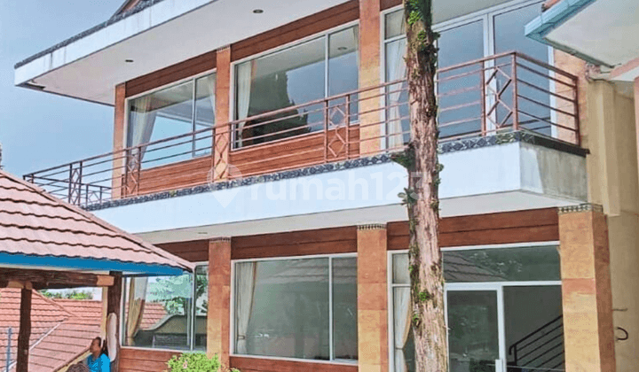 Dijual Villa Mewah 2 Lantai Tawangmangu