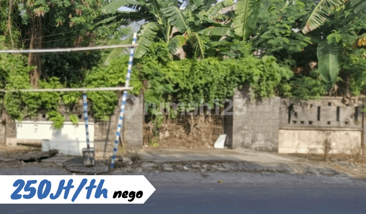 Disewakan Tanah Simpangan Mobil Serengan