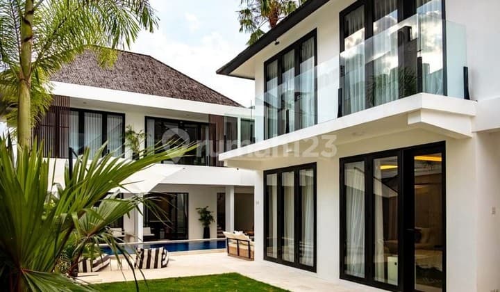 FOR SALE MODERN TROPICAL VILLA BERAWA - Vsno