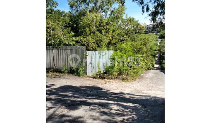 LAND FOR SALE FREEHOLD in Jl. Pantai Balangan , Lsan