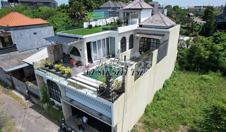 Dijual - Semi Villa Ocean View + Rooftop di Padang Galak, Kesiman