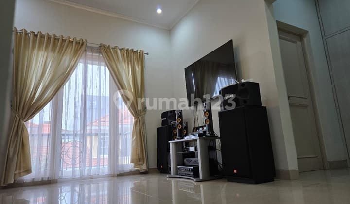 Rumah di Ancol Barat Furnished, Bagus, Lokasi Strategis
