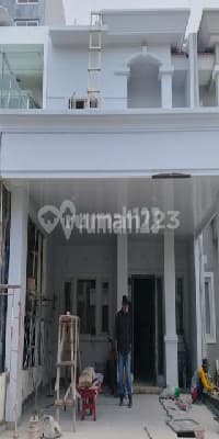 Rumah Bagus Disewakan di Ancol Sedang Renovasi Total, Siap Huni!