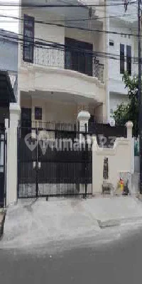 For Rent: Ready-to-Occupy House. Nice. Flood-Free. 2-Car Road!!