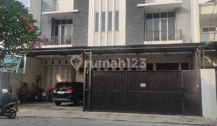 House Sunter Agung 194M2 Great Location, Facing West, Code Ds