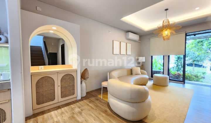 Cool Fully Furnished House in Kota Baru Parahyangan