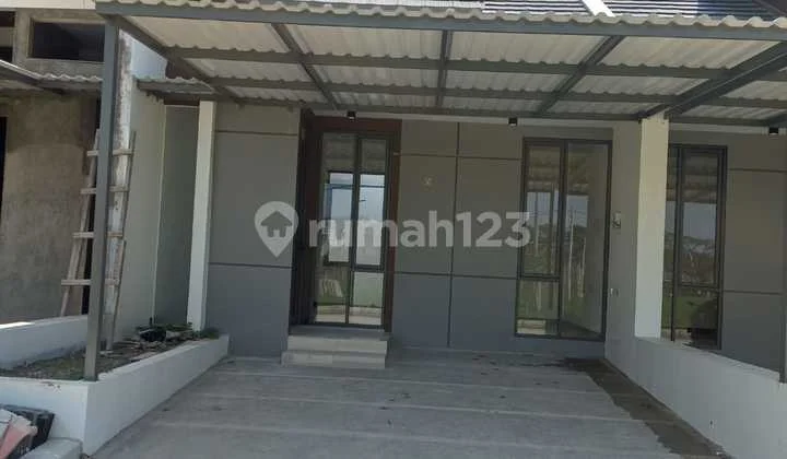 Rumah Baru Taman Kopo Indah V