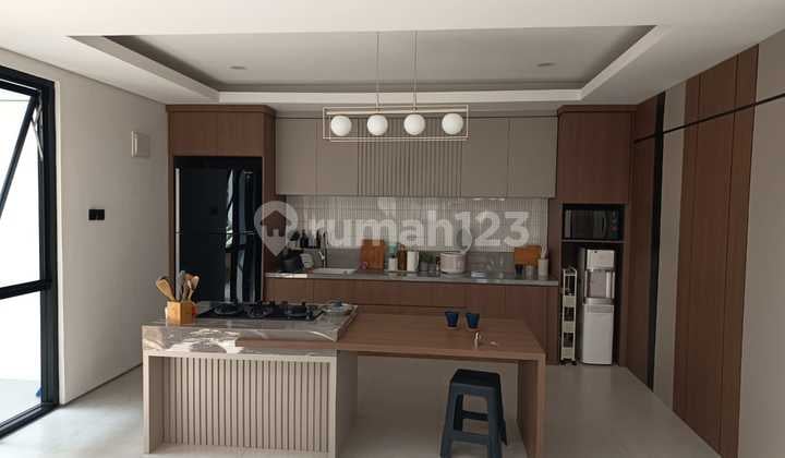 Rumah Baru Premium Kopo Permai