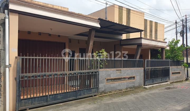 Dijual Rumah Tingkat 1,5 Lantai Siap Pakai Daerah Manyaran Kalipancur, Semarang