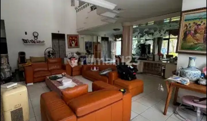 For Sale 1.5-Story House by the Main Road in Candisari Area, Semarang