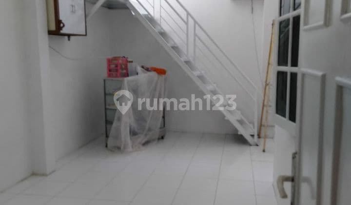 Dijual Cepat Murah Rumah Tingkat 1,5 Lantai Siap Pakai di Perumahan Semarang Indah