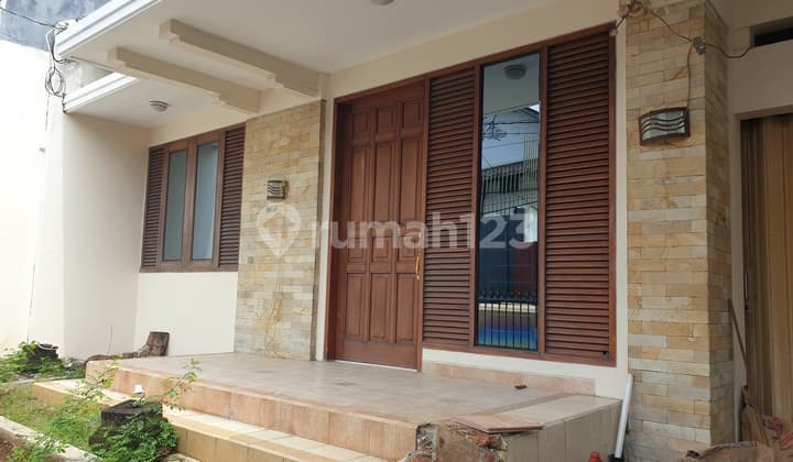 For Sale: Nice 1.5-Story House Ready for Occupancy in Sidodadi Area, Semarang.