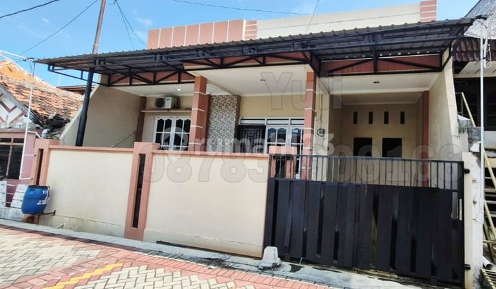 Ready-to-Use House for Sale in Tànah Mas Housing, Semarang