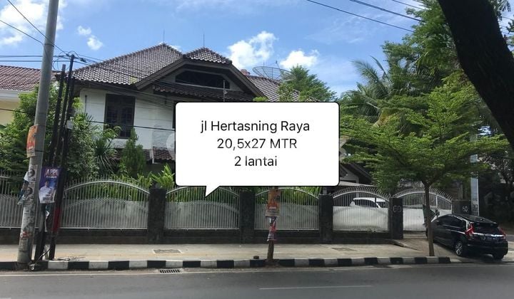 Rumah Jl Hertasning Raya Makassar Dekat Panakkukang Pettarani