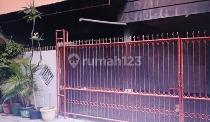 Dijual Rumah 2 Lantai Siap Huni di Daerah Cempaka Putih Barat, Jakarta Pusat
