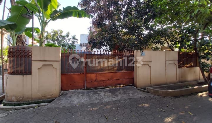 Dijual Rumah Dalam Komp. Pekayon Bekasi Indah